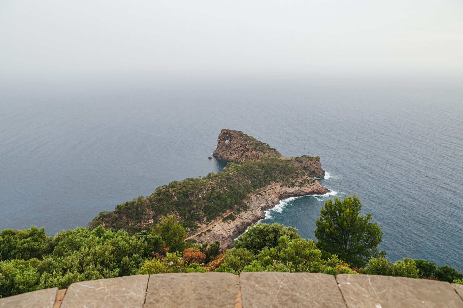 Mirador de Sa Foradada auf Mallorca – Felsenloch